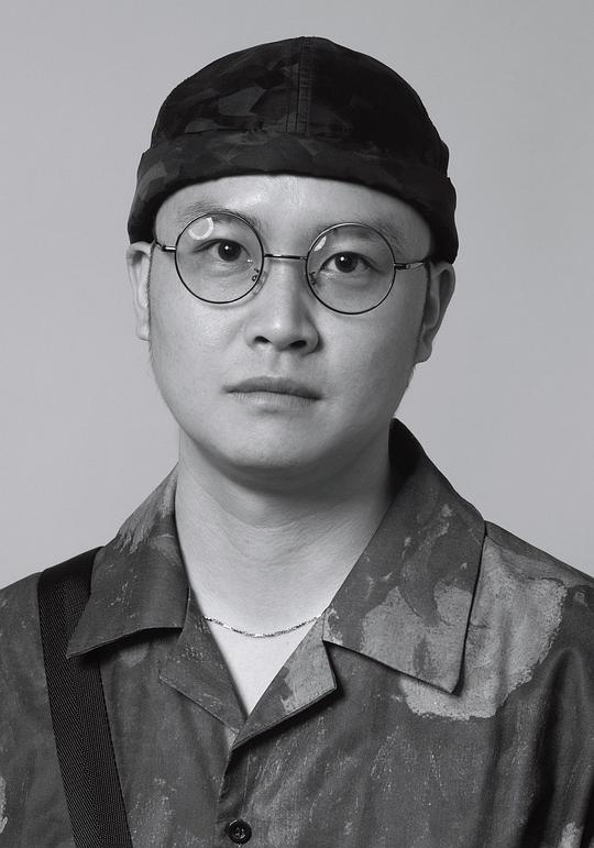 张小鲨 Xiaosha Zhang