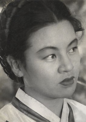 卢耕姬 Kyeong-hie No
