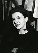 Laura Efrikian Laura Efrikian