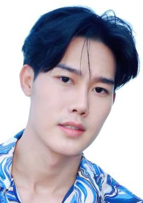 纳特格林·本高 Natkharin Tankaew