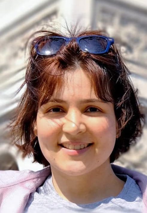 叶加内·莫哈达姆 Yegane Moghaddam