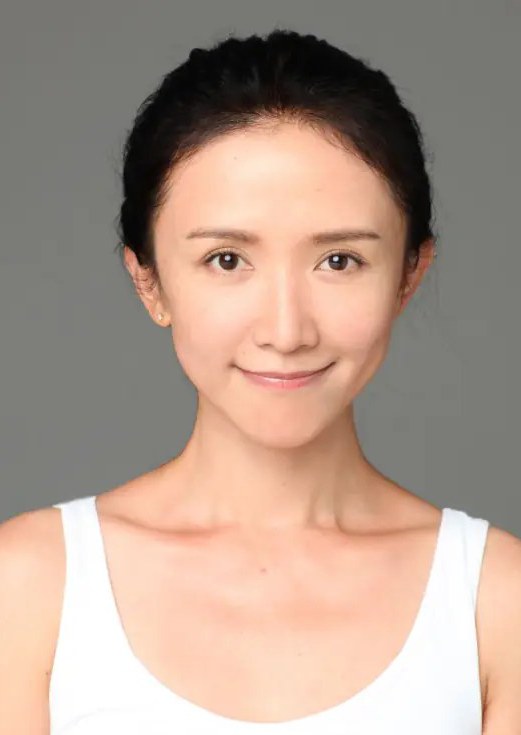 彭心宜 Xinyi Peng