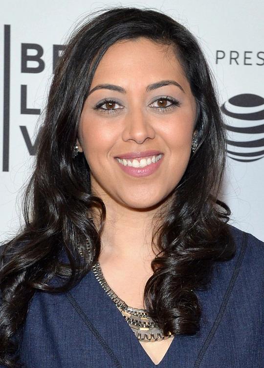 斯里蒂·穆德拉 Smriti Mundhra
