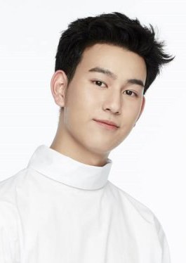 英卡纳·达荣萨功 Ingkarat Damrongsakkul