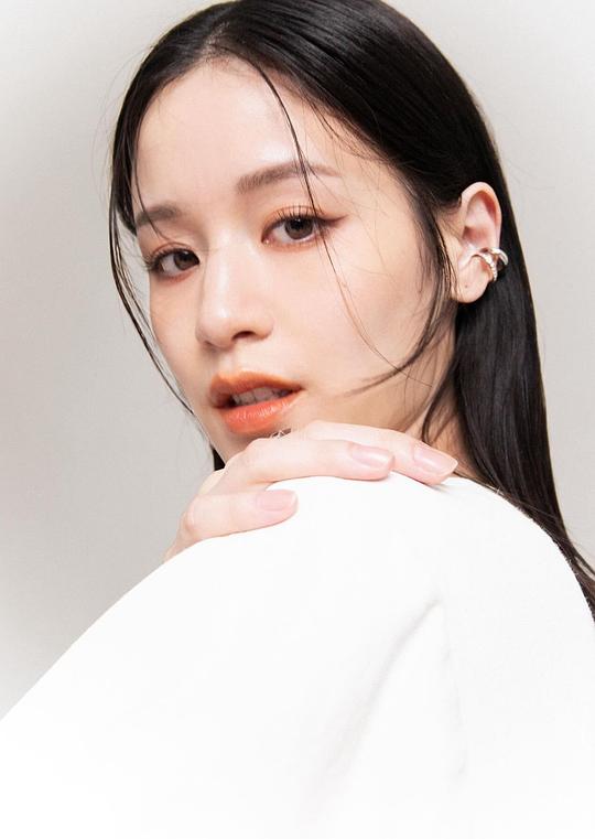 袁子芸 Ziyun Yuan