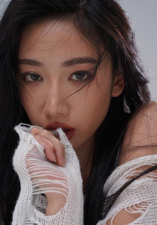 宋姿毅 Fang Fang