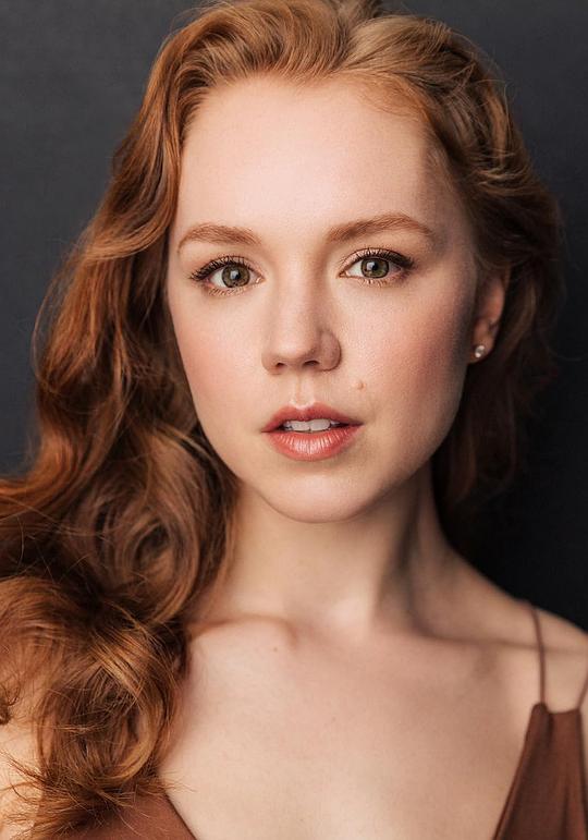 凯莉·维多利亚·爱德华兹 Kylie Victoria Edwards