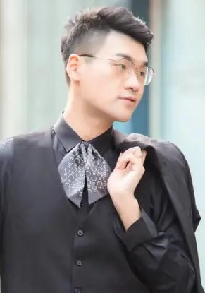 黄骥 Ji Huang
