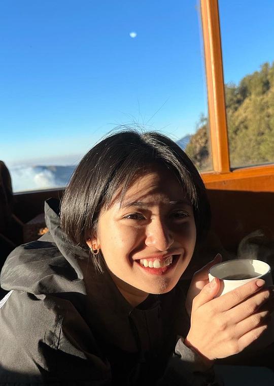 张钰 Yu Zhang
