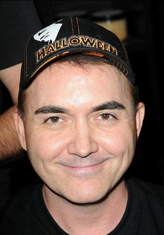 丹尼尔·法兰德斯 Daniel Farrands