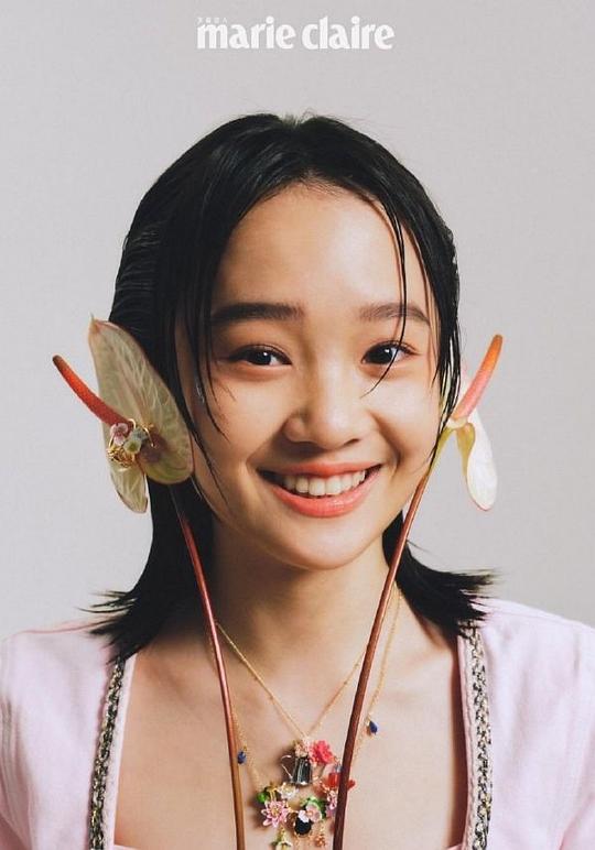 方郁婷 Caitlin Fang