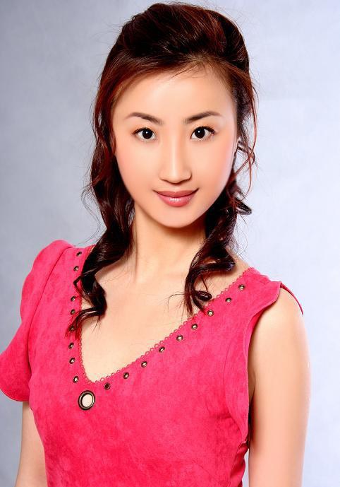 曹筠妮 Junni Cao