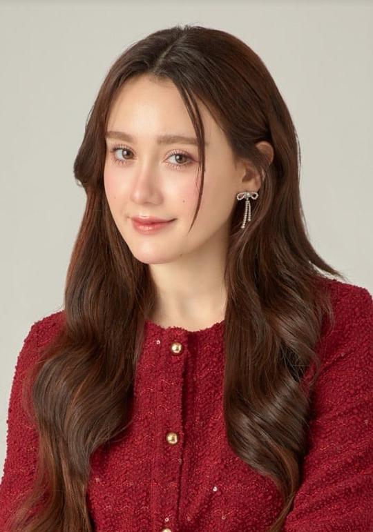 查丽莎·奥尔德姆 Charisar Oldham