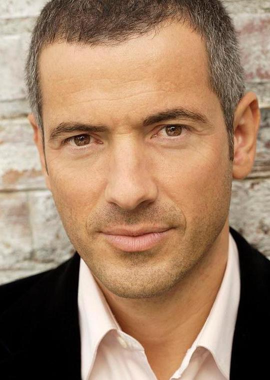 布鲁诺·帕特祖鲁 Bruno Putzulu