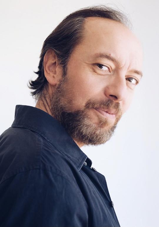 斯蒂夫·莫察基斯 Steve Mouzakis