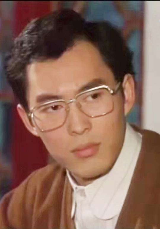 顾怀中 Huaizhong Gu