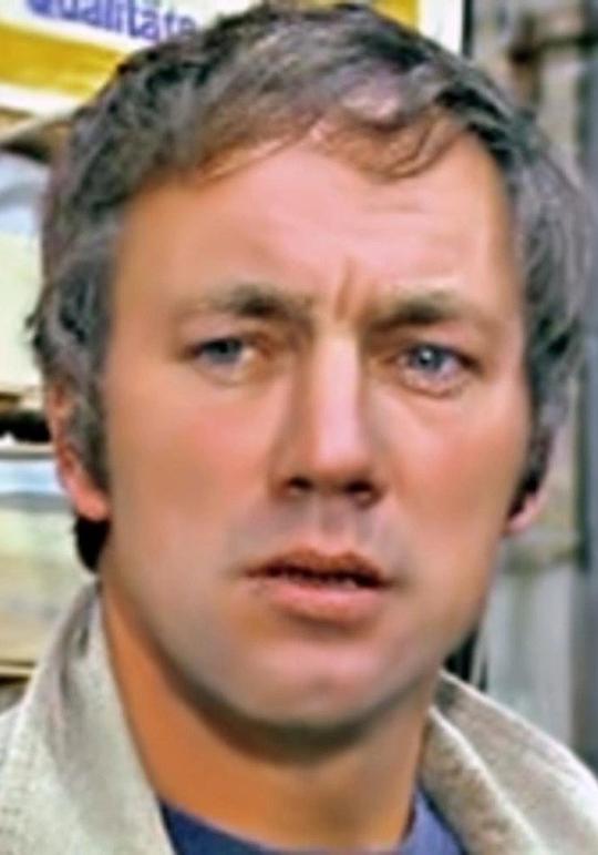 彼得·波蒂厄斯 Peter Porteous