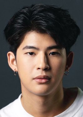 帕金·坤纳阿努威 Pakin Kunaanuwit