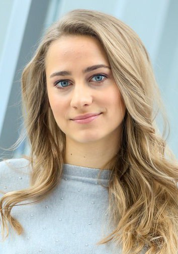 朱莉娅·罗斯诺斯卡 Julia Rosnowska