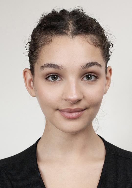比莉·布勒 Billie Boullet