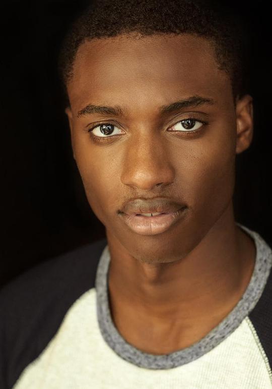 弗里齐·克莱万斯·德斯廷 Fritzy-Klevans Destine