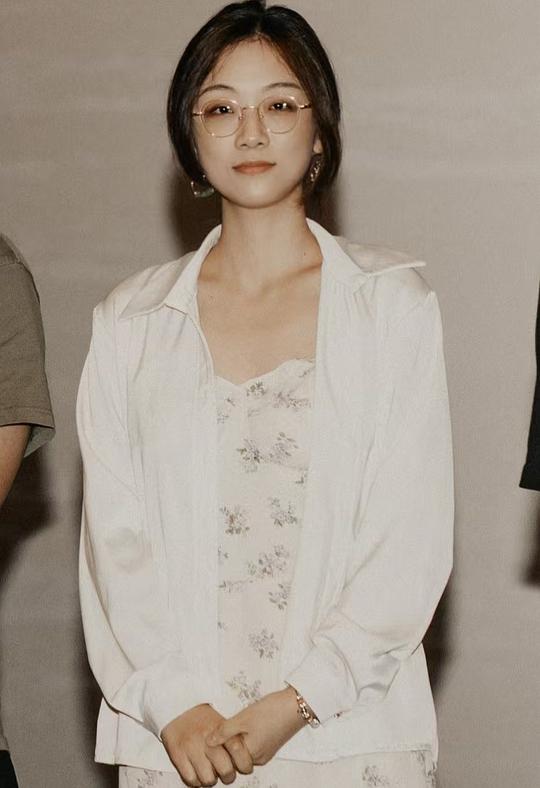 高静雯 Jingwen Gao
