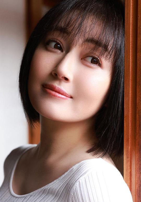新藤真奈美 Manami Shindou