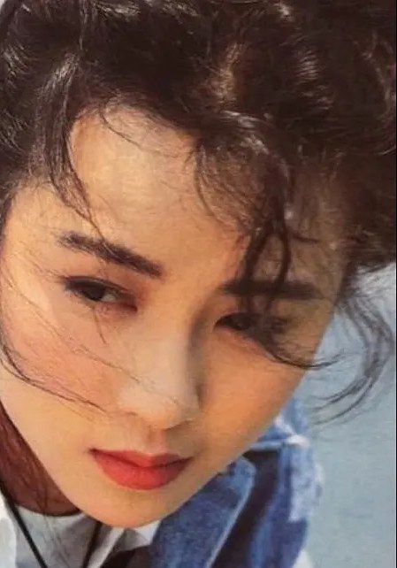 袁洁莹 Fennie Yuen