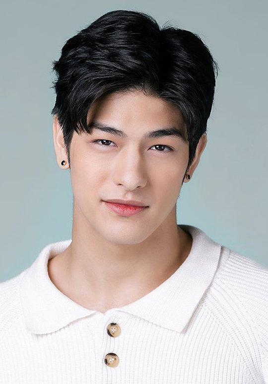 卢克·石川·普劳顿 Luke Ishikawa Plowden