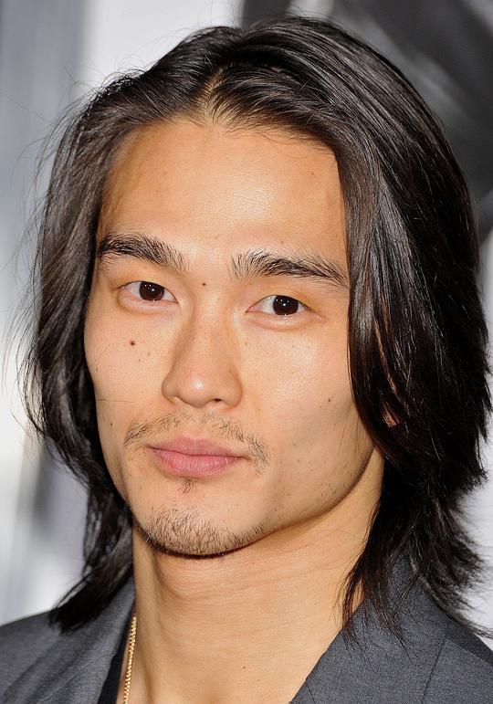 卡尔·尹 Karl Yune