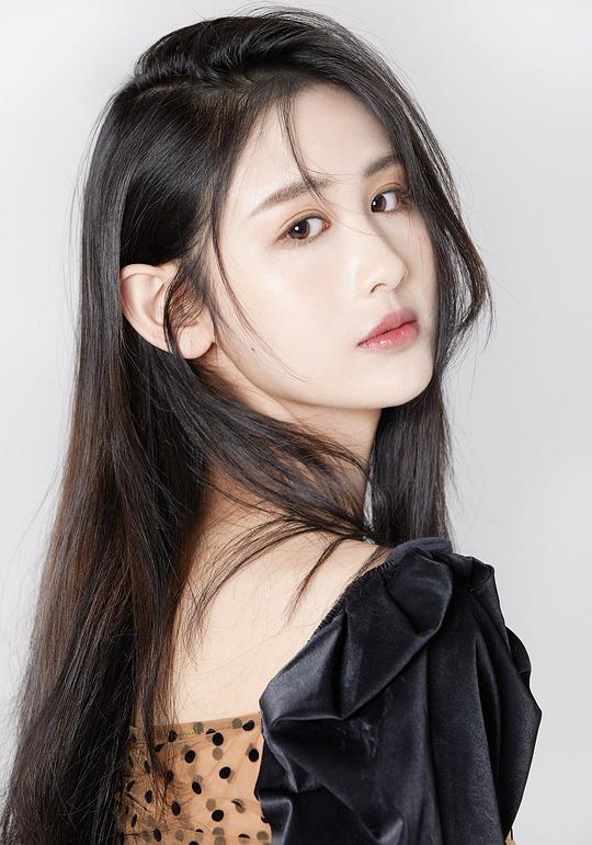 万雨晗 Yuhan Wan
