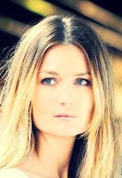 赛琪莉亚·福斯 Cecilia Foss