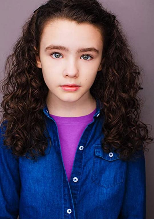 克莱拉·斯塔克 Clara Stack