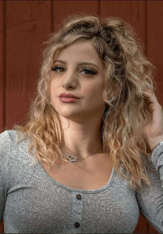 凯西·普鲁辛斯基 Cassie Prusiensky