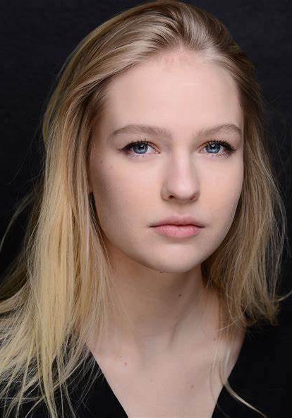 伊丽莎白·巴齐基娜 Elizaveta Bazykina