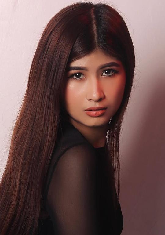 莎·莎·佐贝尔 Zsa Zsa Zobel