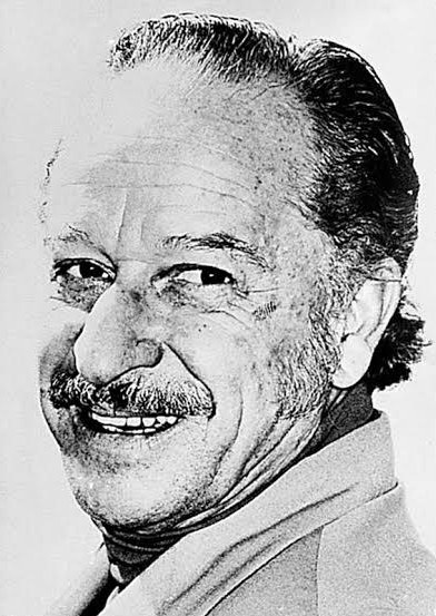 潘科·科尔多瓦 Pancho Córdova