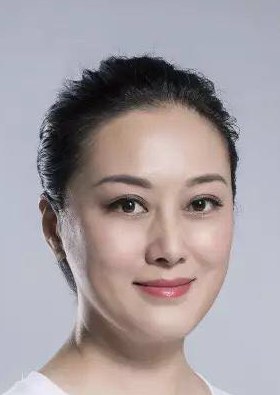 苗芳 Fang Miao