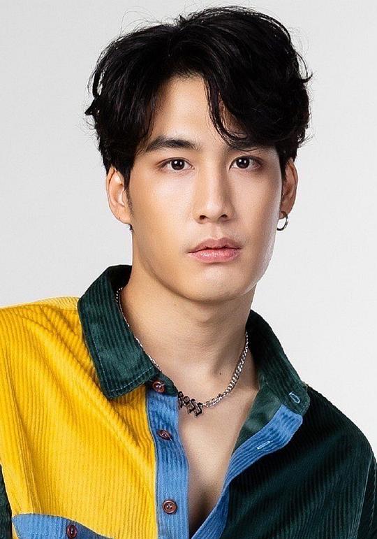 帕努罗杰·查洛夫斯基珀纳尔塔维 Phanuroj Chalermkijporntavee