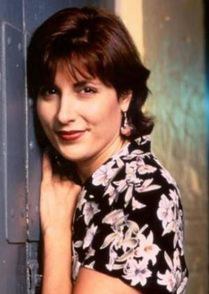 卡拉·塔姆布雷利 Karla Tamburrelli