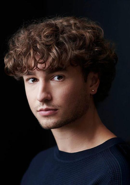 加布·拉贝尔 Gabriel LaBelle