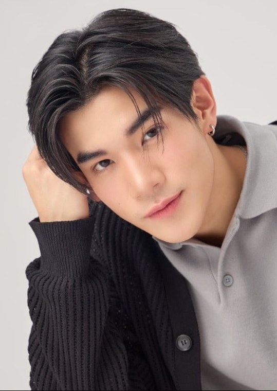 纳塔瓦特·吉罗提昆 Nattawat Jirochtikul