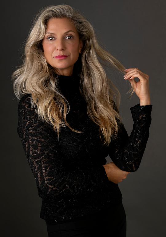 妮科尔·舍温 Nicole Sherwin