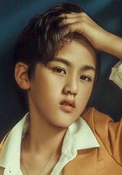 房小墨 Xiaomo Fang