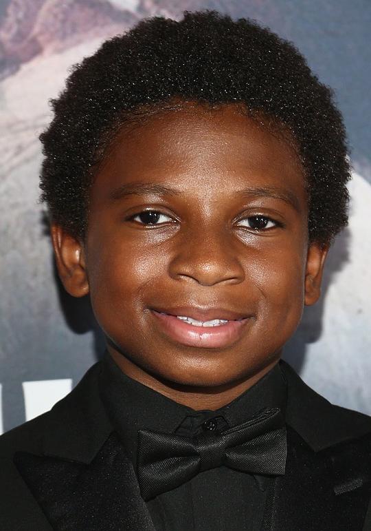 蔡斯·W·狄龙 Chase W. Dillon