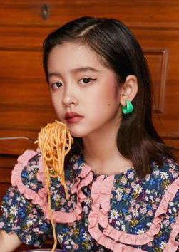 钱祉伊 Zhiyi Qian