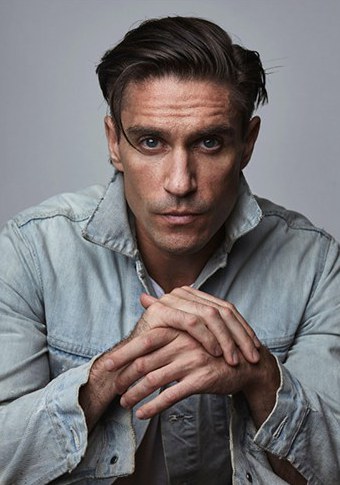 迈克尔·罗 Michael Rowe