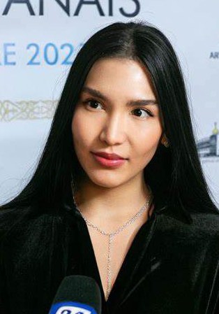 扎里娜·叶娃 Zarina Yeva