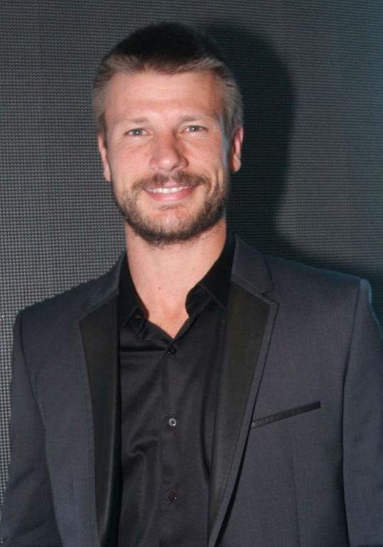罗德里戈·伊尔贝特 Rodrigo Hilbert