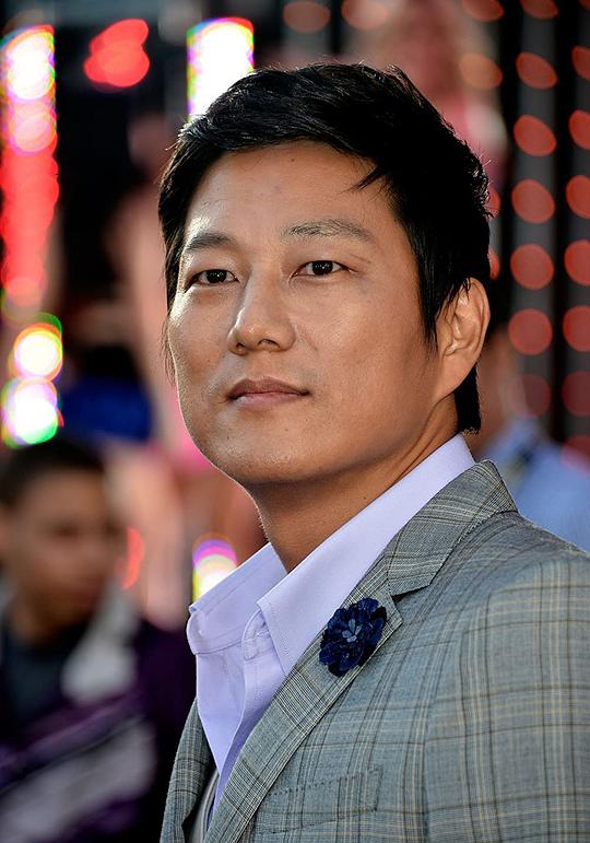 姜成镐 Sung Kang